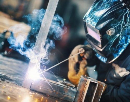 Bevontelektródás ívhegesztő képzés: alapozza meg tudását profi körülmények között. 